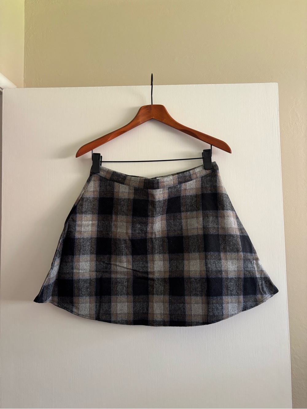 Plaid Circle Skirt in Black and Tan